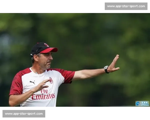 米兰锋线新援建议签国家队队友 热那亚铁卫明确表态：我哪儿也不去