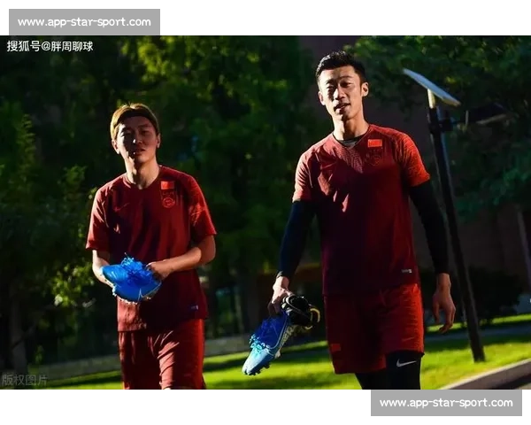 重庆国脚赛后饮酒风波：职业边界争议与舆论撕裂