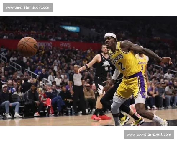 湖人官宣续约防守悍将!235 万美元锁定后场关键拼图 湖人官宣续约防守悍将!235 万美元锁定后场关键拼图