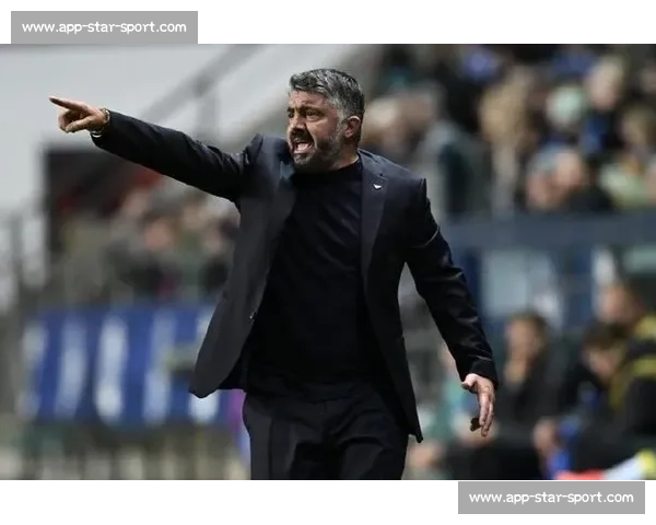 布冯力阻曼奇尼回归，意大利敲定加图索